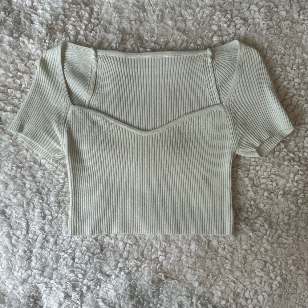 Cream ribbed crop top